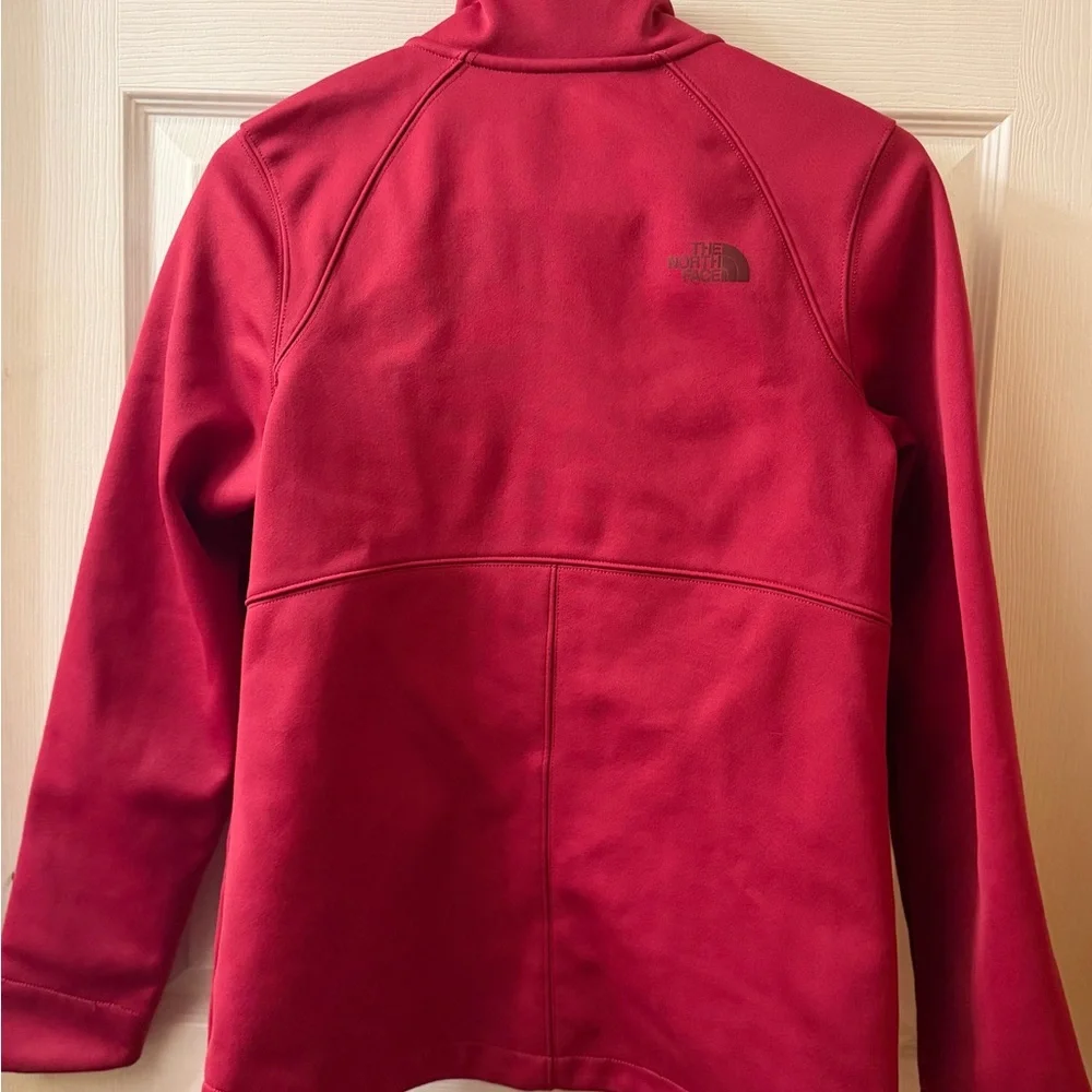 The North Face Women’s Pink Softshell Jacket - Picture 2 of 4